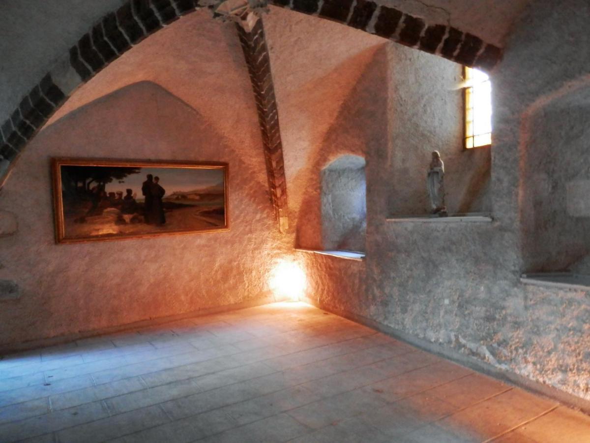 Chambres D'Hotes La Prevote - Ancien Couvent Contre La Cathedrale Le Puy-en-Velay Zewnętrze zdjęcie